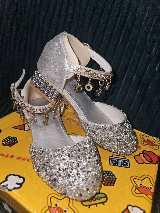 Детская обувь для принцесс