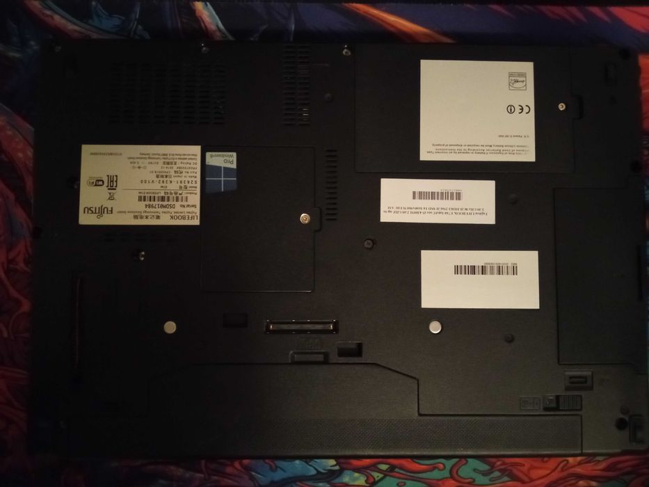 Laptop Fujitsu Lifebook E744