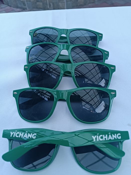 Новые солнцезащитные очки