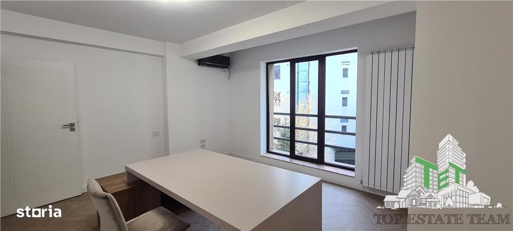 Apartament cu 4 camere de vanzare in zona Arcul de Triumf