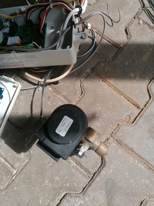 Desmembrez centrală termica motan 36 mkdens Vana gaz vana cu trei cai pompa apa centrala termica motan 36 mkdens