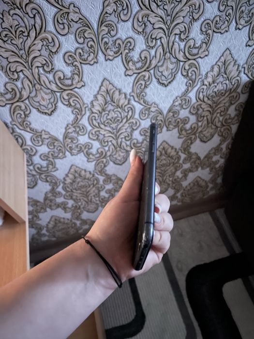 Iphone 11 64 полдам