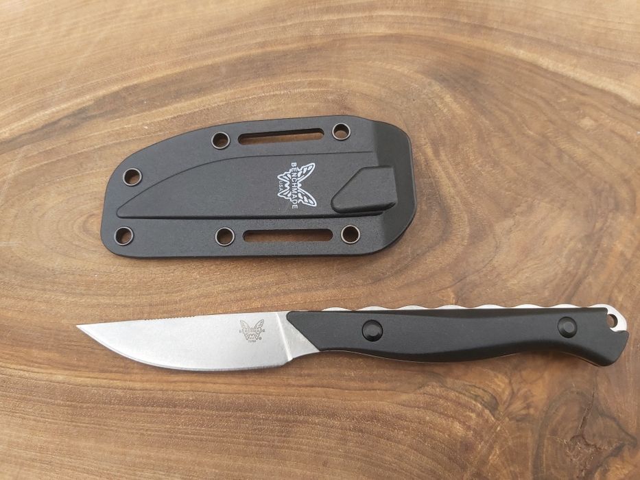 Компактен ловен нож Benchmade Flyway с кания, 2 цвята