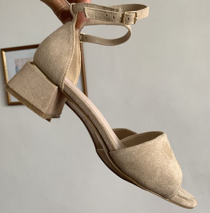 Дамски елегантни и ежедневни  сандали естествена кожа  38 номер