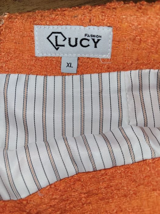 Оранжева пола Lucy