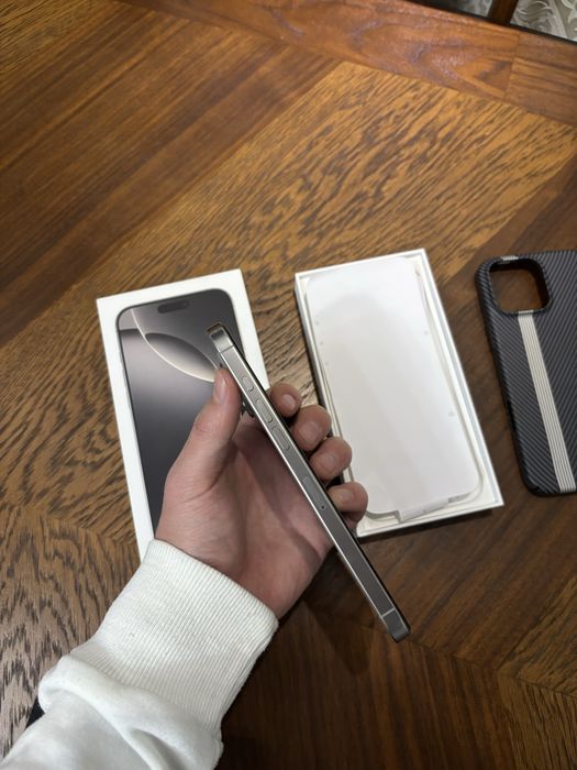 Iphone 16 pro max 256 gb срочно идеал