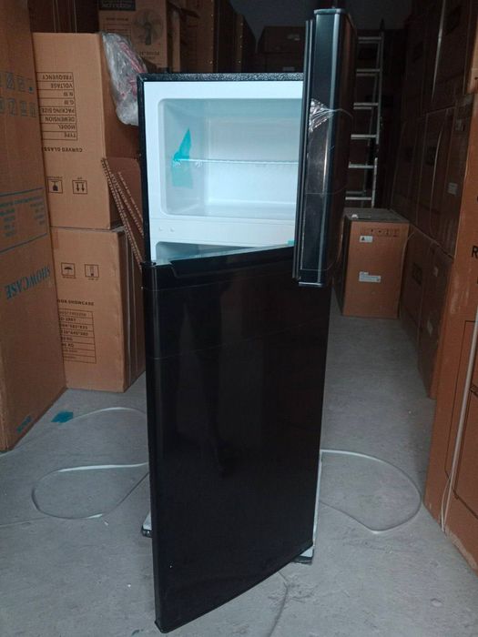 210 литров холодильник двухкамерный