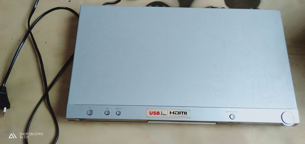 DVD караоке проигрыватель LG