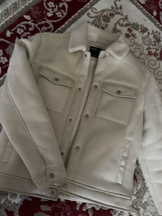 Яке Bershka с пухена подплата – Елегантно и много топло