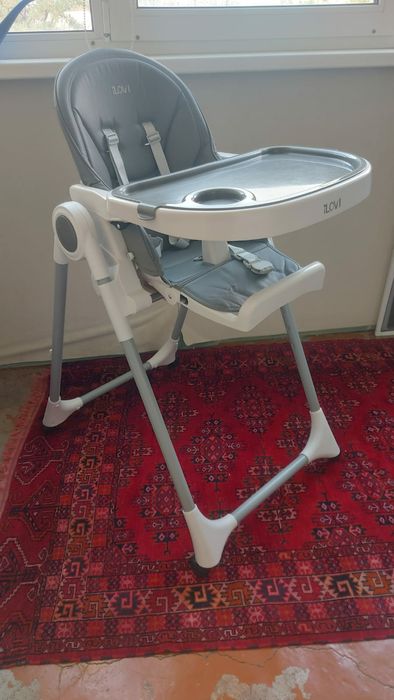 Стол для кормление