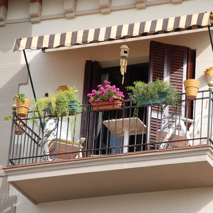 Clopot de vant cu casuta pentru pasari din bambus si paie 67 x 13 cm