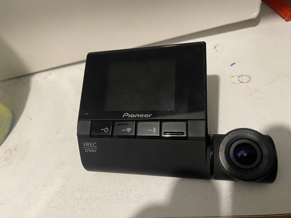 Camera bord utilizată de câteva ori vine fără accesori