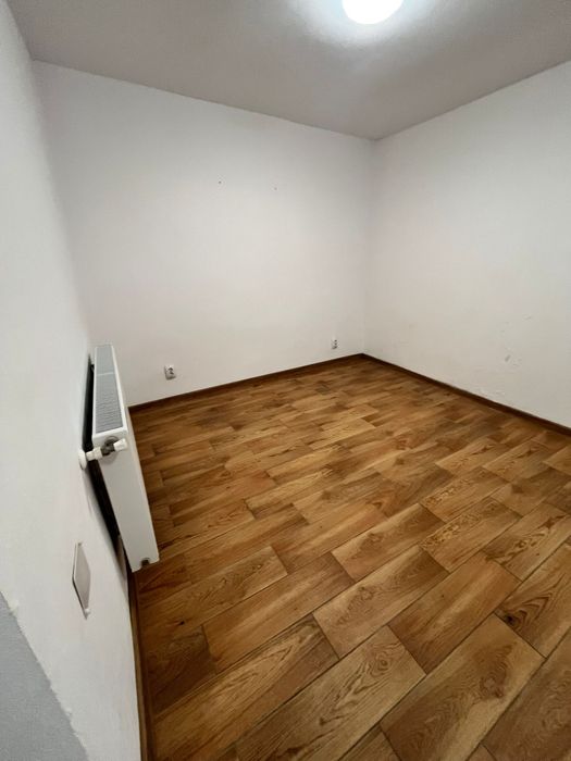 Spatiu Comercial De Inchiriat