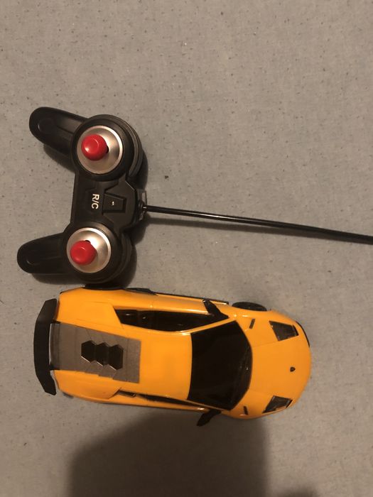 Masinuta cu telecomanda