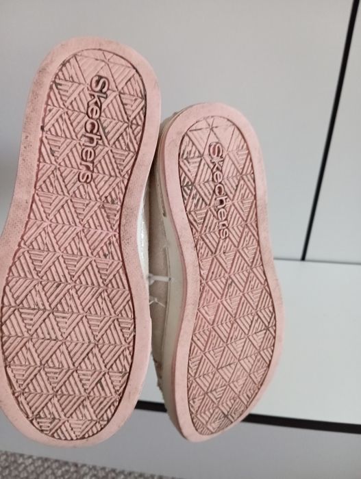 Tenisi Skechers marimea 35