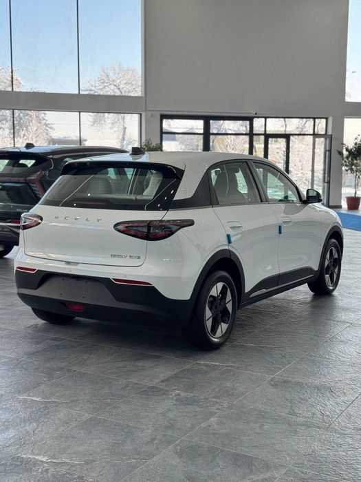 Geely EX 2 EV 400 km full nalichida rassrochkaga