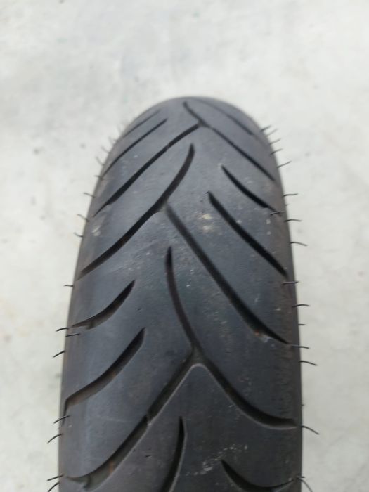 O bucată 110/70 R 13 Michelin Dunlop
