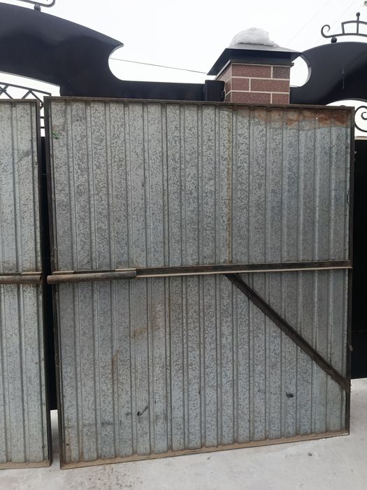 Продам металлический заборы 2шт
