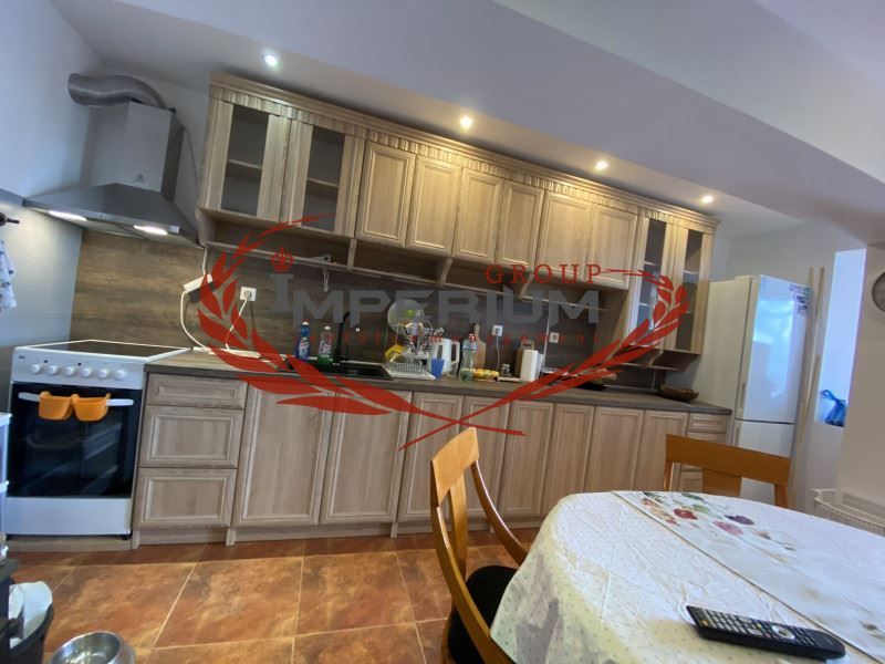 Дава се под наем Къща в Варна, м-т Ракитника - 200 кв.м за 1224 € - Снимка #3