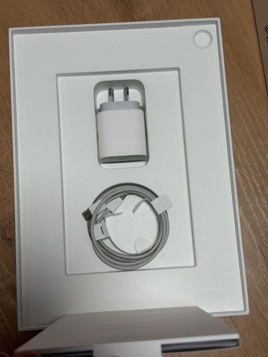 Apple iPad Air 10.9