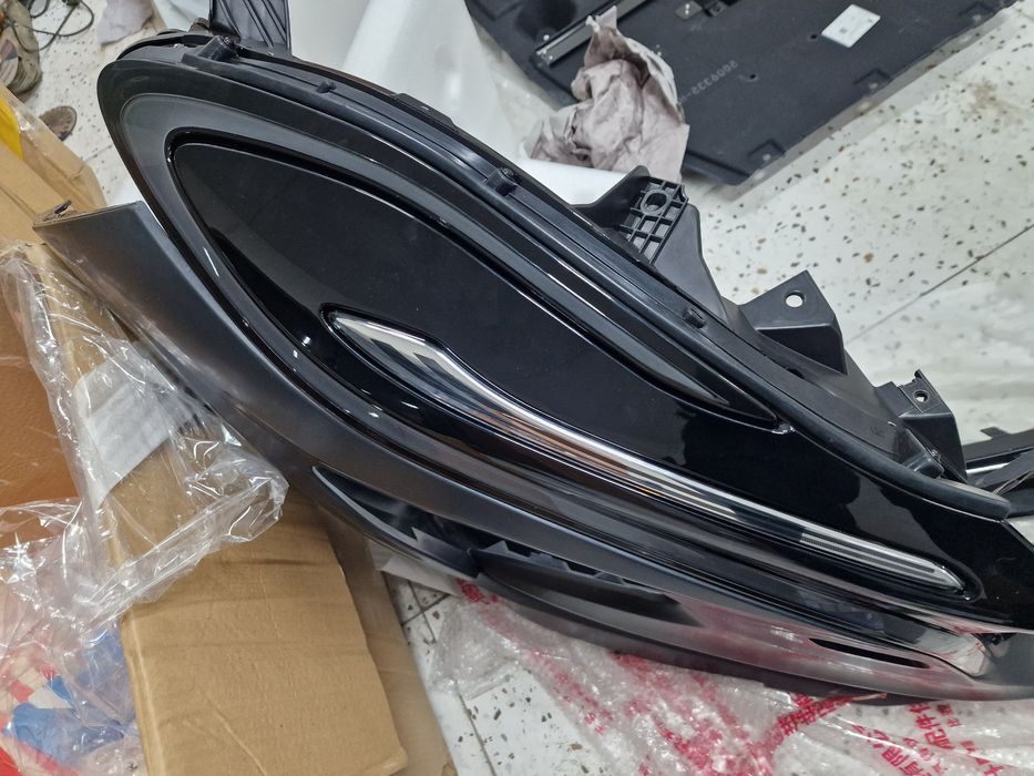 Передние птф и дхо на Hongqi E-QM5