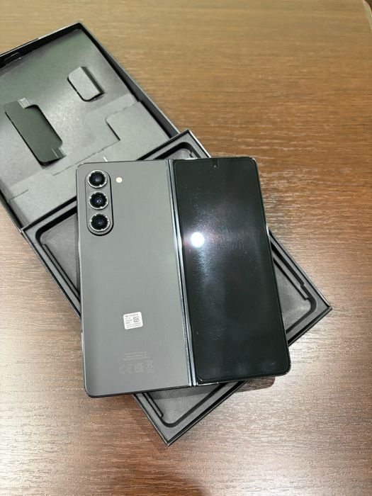 Samsung Galaxy Z Fold5