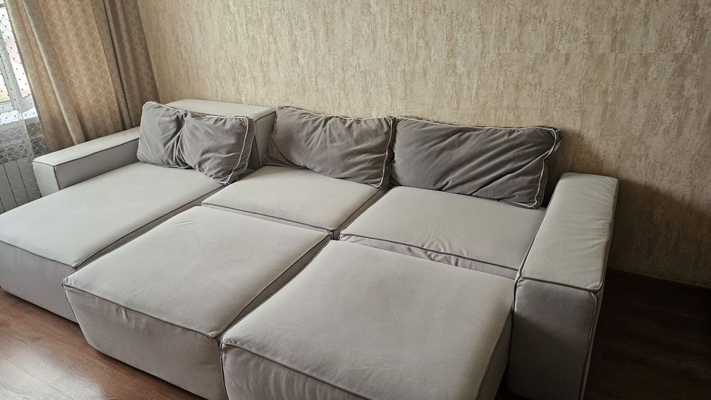 Диван 3.5 угловой Россия