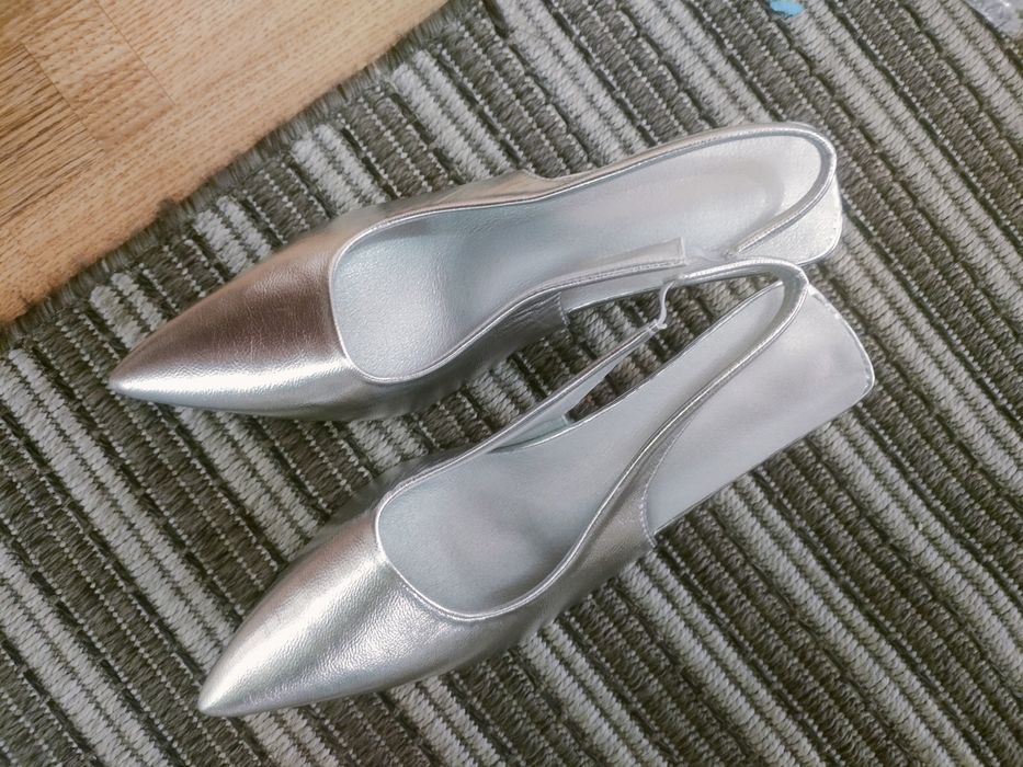 Туфли вечерние серебристые