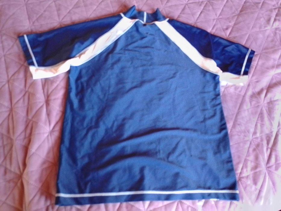 Тениски за плуване и слънце