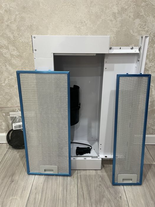 Продам абсалютно НОВУЮ вытяжку!!!