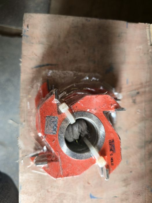 фреза для импоста пластика