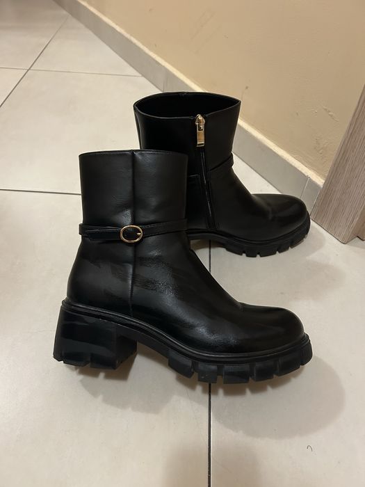 Зимни боти DeeZee