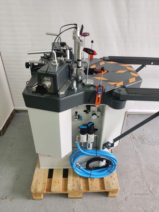 Ъглонабивна машина Elumatec EP 124 - Германия - нова.