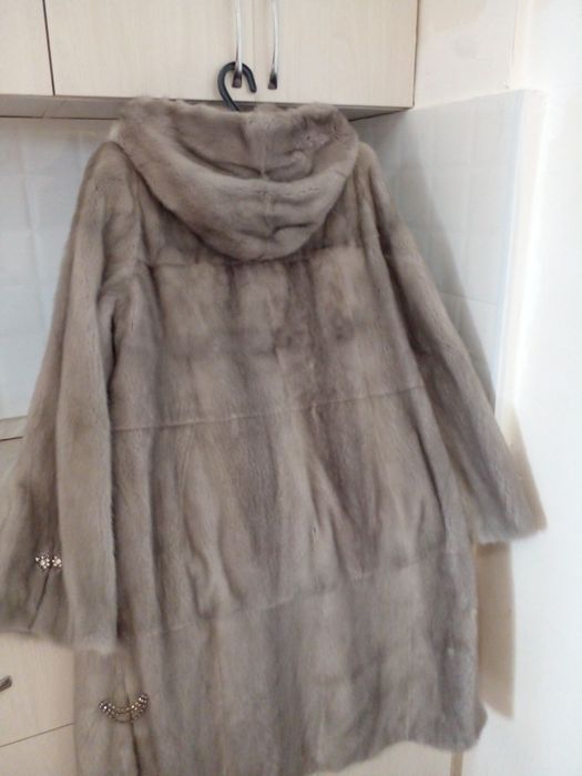 Продам шубу "голубая норка"