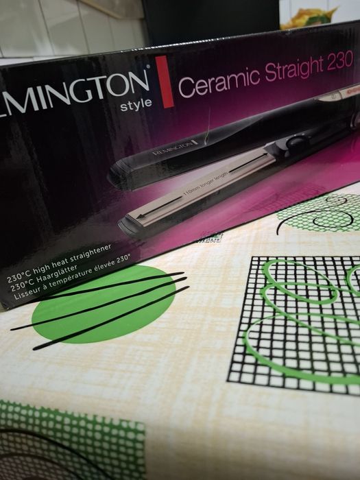 Placa de indreptat parul Remington style