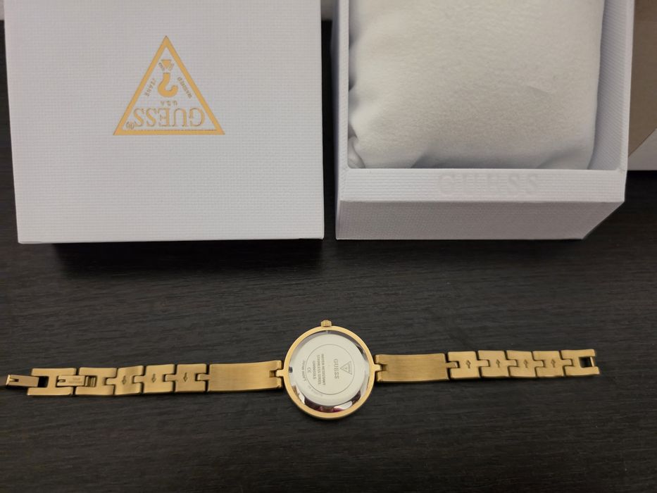 Ceas guess auriu- roz Original