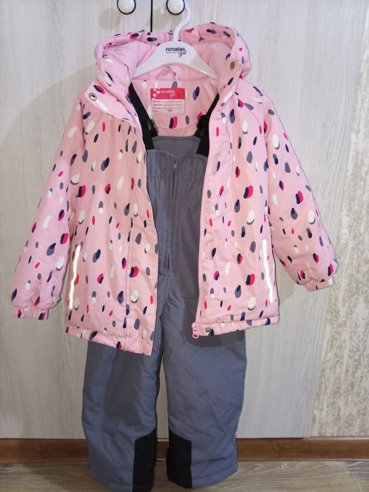 Детский комбинезон и куртка