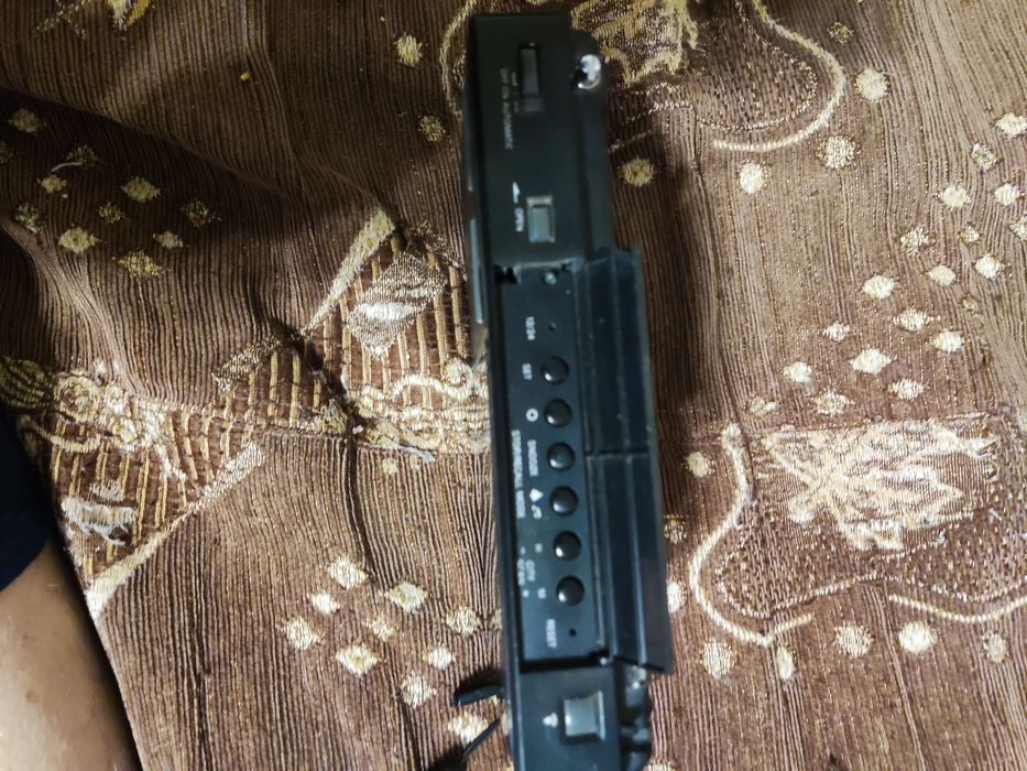 Радиоприемник  Grundig Yacht Boy 230