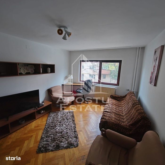 Apartament 2 camere, decomandat, centrala proprie, zona Modern