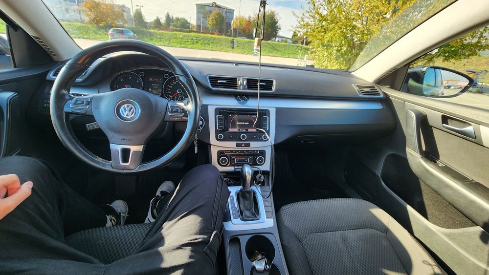 VOLKSWAGEN Passat 2011 — imagine 4