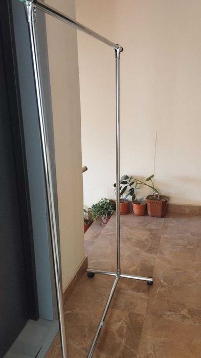 Напольная, гардеробная вешалка для одежды