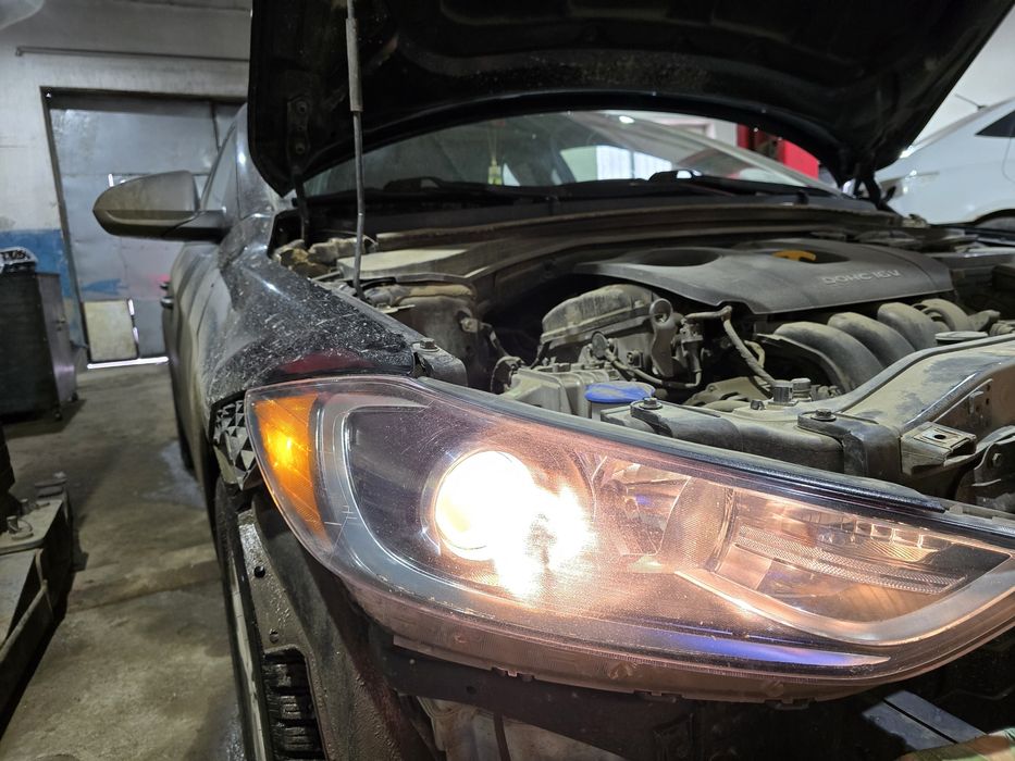 Продам фары на элантру.