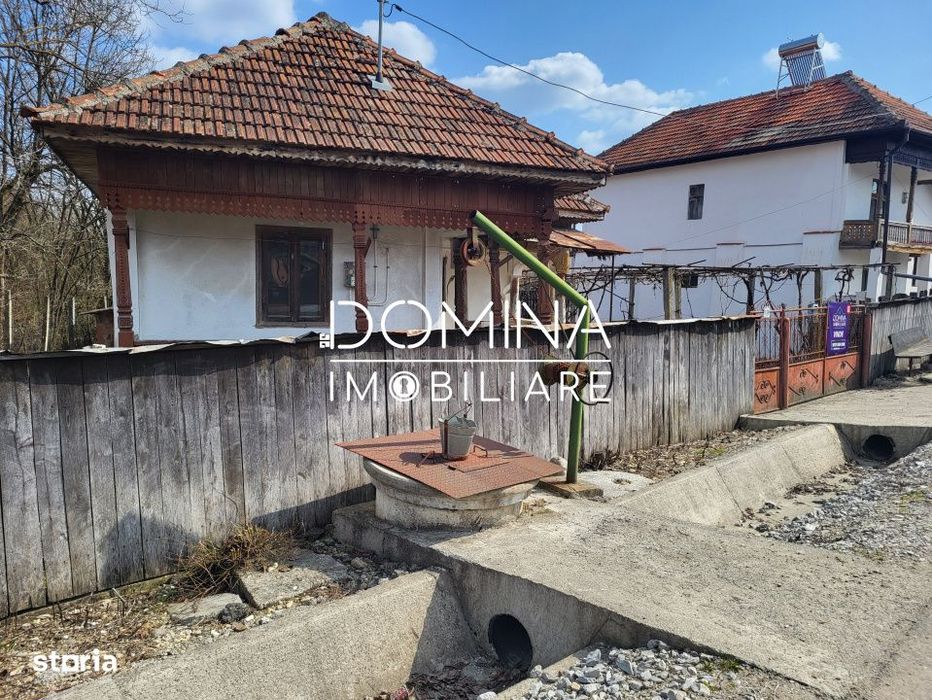 Vanzare casa si teren intravilan in comuna Arcani, sat Campofeni