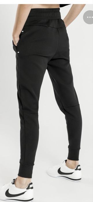 Nike Tech Fleece дамски