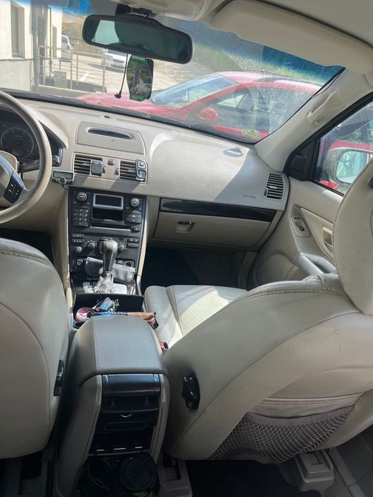 Vând Volvo xc 90
