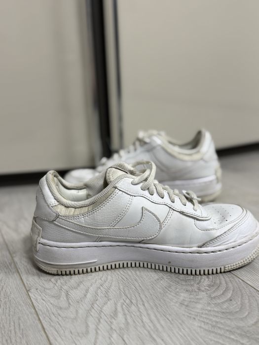 Кецове Nike цвят бял