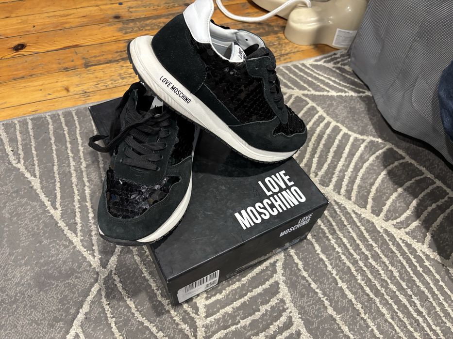 Sneakers Love Moschino 39 номер