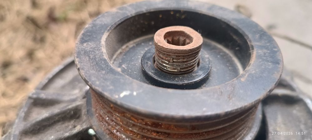 Генератор от Ауди Bosch 14 v 70- 120 А