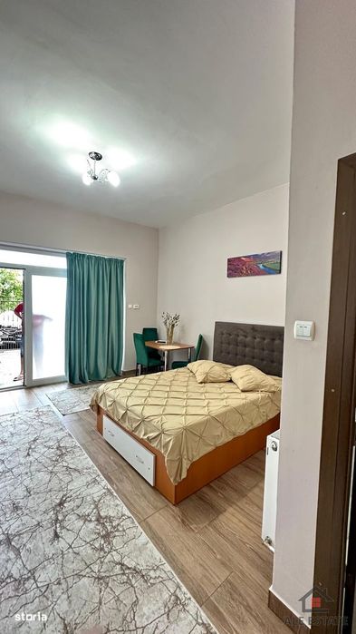 Casă modernă, P+E, 5 camere, 3 băi, teren 3.200 mp, zona Salina Turda