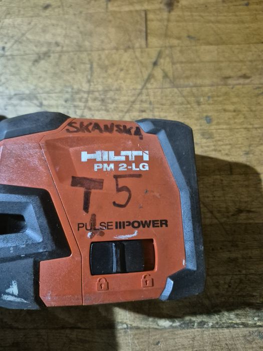 Nivela laser cu lini verzi HILTI PM 2 Lg